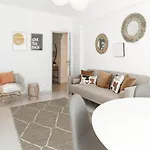 Coastal Escape * بينيش