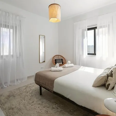 Apartment Coastal Escape *